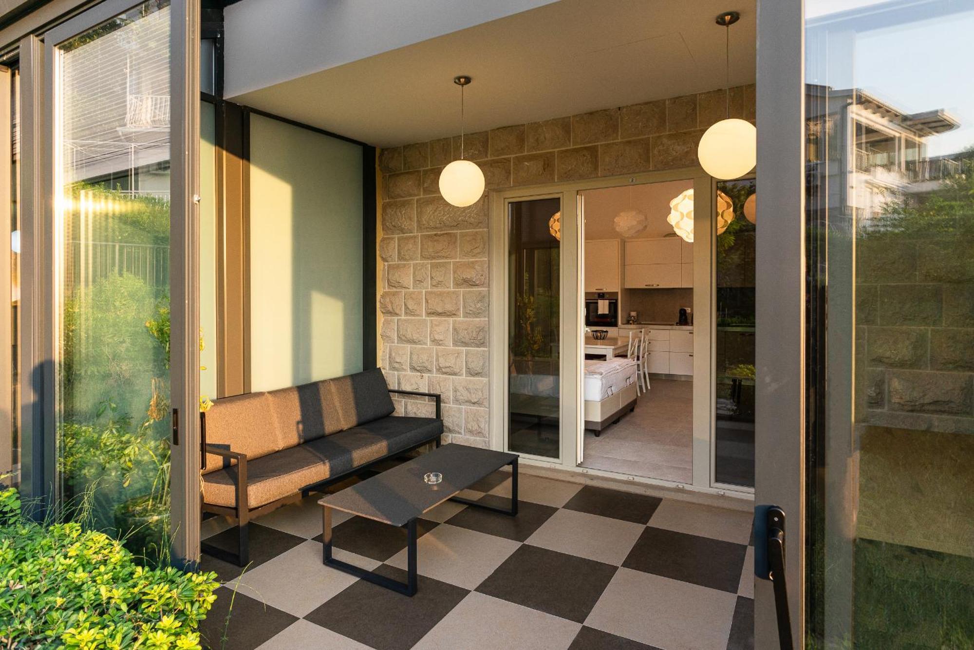 Vertmont Apartments Sveti Stefan Extérieur photo